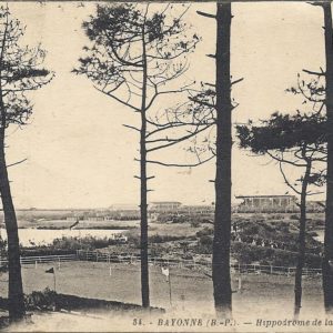 (B.-P.) - Hippodrome de la Barre