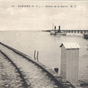 (B -P.). - Entrée de la barre