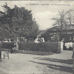 Golf-Club. - Le Thé sur la Terrasse
