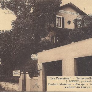 "Les Fauvettes" - Bellevue Hôtel (Restaurant) J.Loiseau, propriétaire  Confort Moderne - Garage