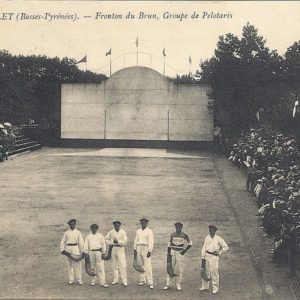 ANGLET (Basses-Pyrénées). - Fronton du Brun, Groupe de Pelotaris