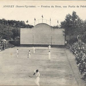 ANGLET (Basses-Pyrénées). - Fronton du Brun, une Partie de Pelote.