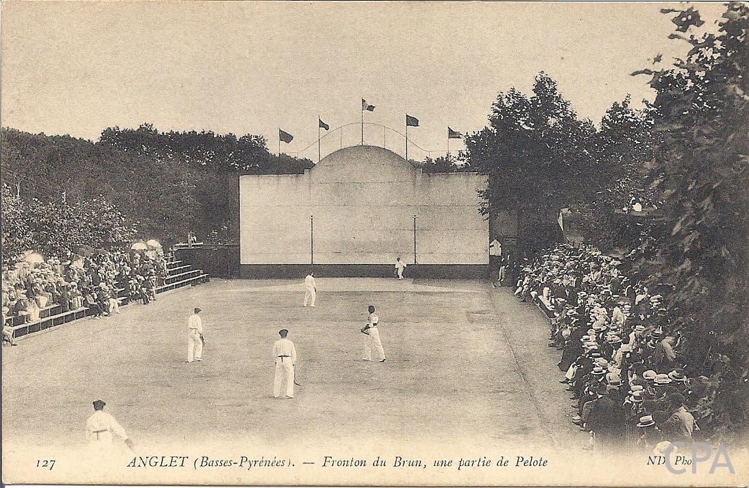 LA COTE D'ARGENT ANGLET (Basses Pyrénées) - Fronton du Brun, une Partie de Pelote – Image 4