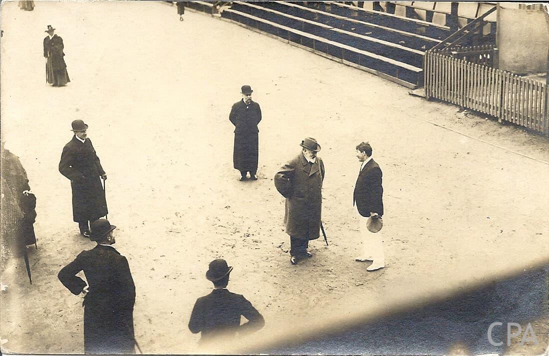 LE ROI D'ANGLETERRE félicitant Chiquito, à la partie de pelote fronton du Brun à ANGLET – Image 2