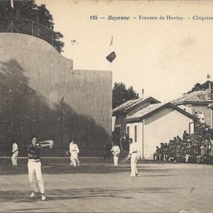 Fronton de Harday, - Chiquito jouant