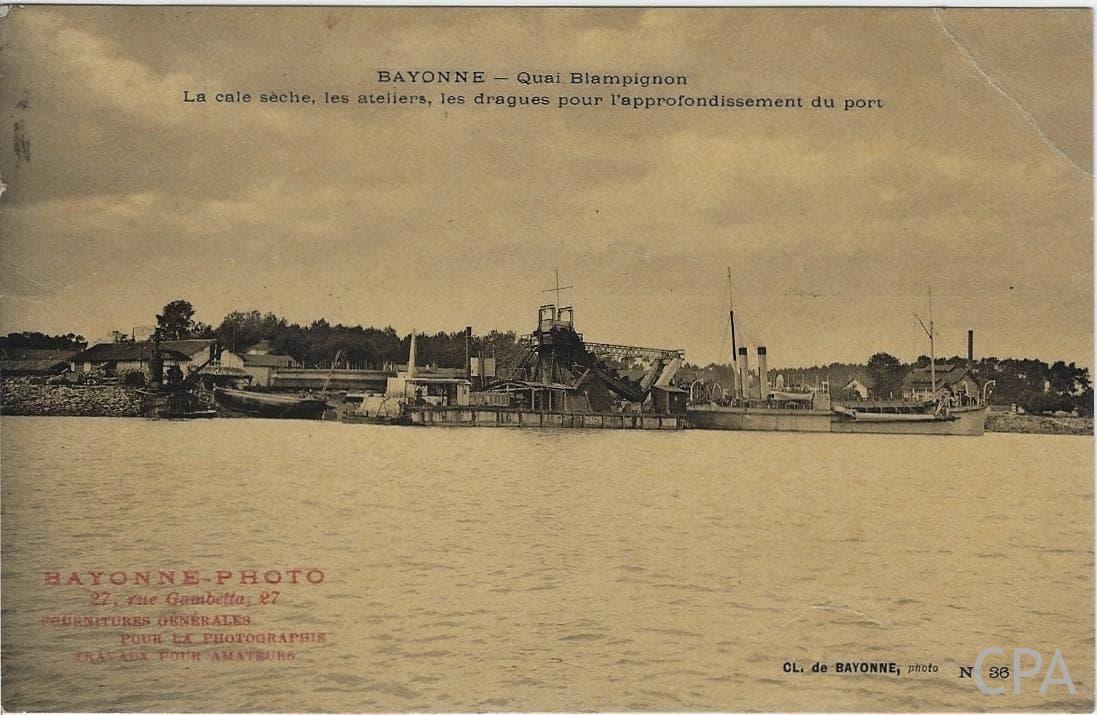 Quai Blampignon La Cale sèche, les ateliers, les dragues pour l'approfondissement du port