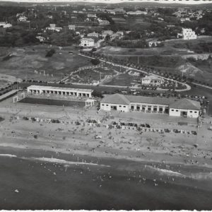 Côte Basque - ANGLET (B.-Pyr.) CHAMBRE-D'AMOUR - PLAGE 200 A - Le Salon de Thé de la Rotonde, la Piscine, l'Océan et le Golf - Vue aérienne
