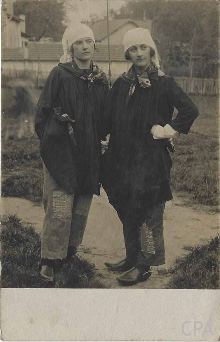 carte photo Les Genêts d'Anglet théâtre "Les Dindons" 1924