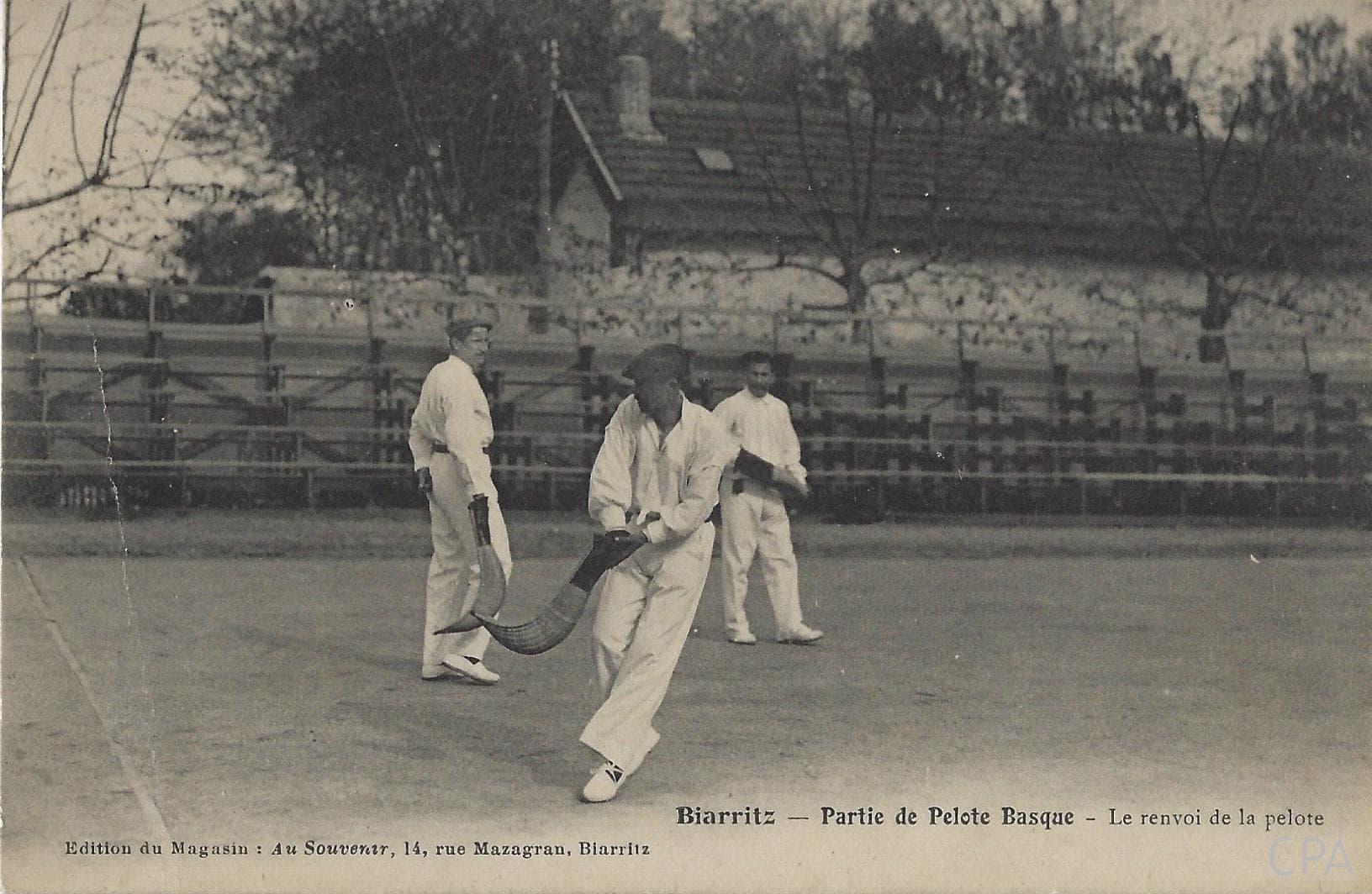 Partie de Pelote Basque - Le renvoi de la pelote