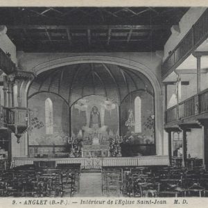 ANGLET (B.-P) - Intérieur de l'église Saint-Jean