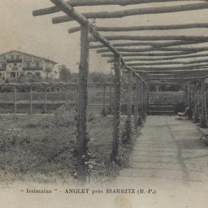 "Irrintzina" - ANGLET près BIARRITZ (B.-P)
