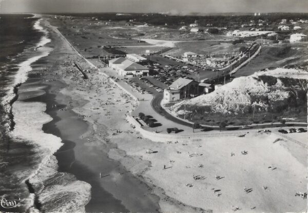 Vue panoramique de la plage de la Chambre d'Amour.