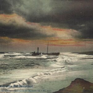 SUR LES COTES DE BIARRITZ - TEMPETE ET NAUFRAGE Colorisée